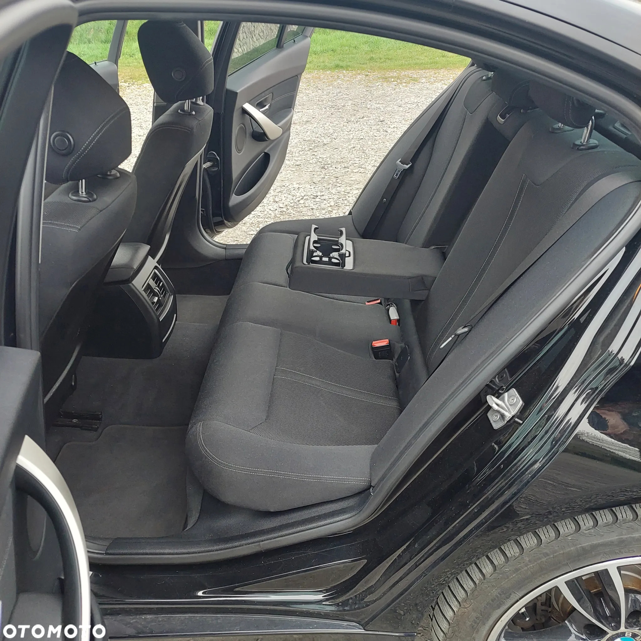 BMW Seria 3 318i Sport Line - 16