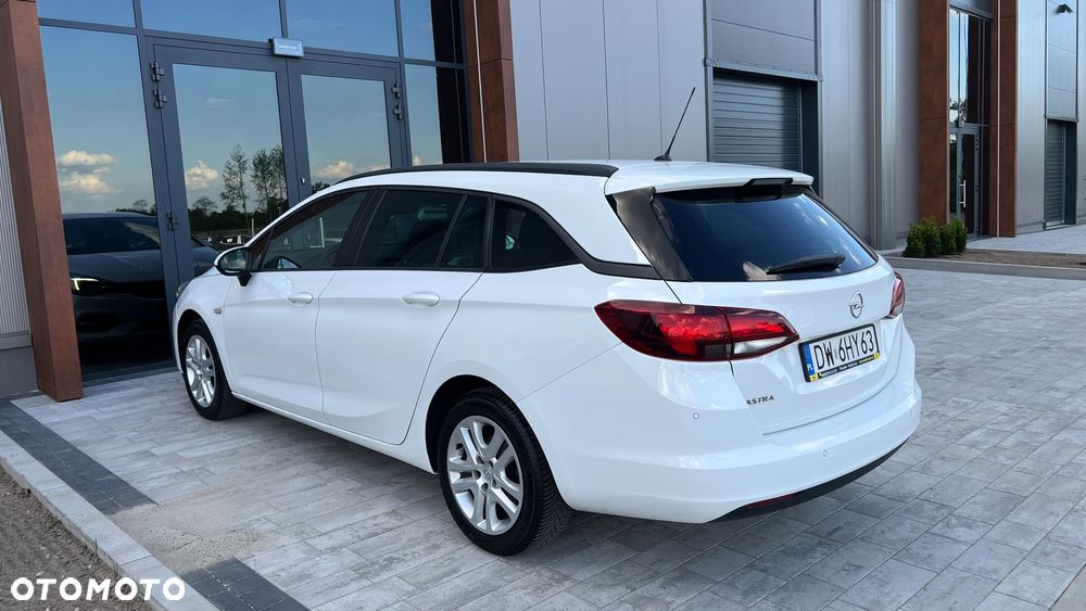 Opel Astra 1.2 T Edition S&S - 4