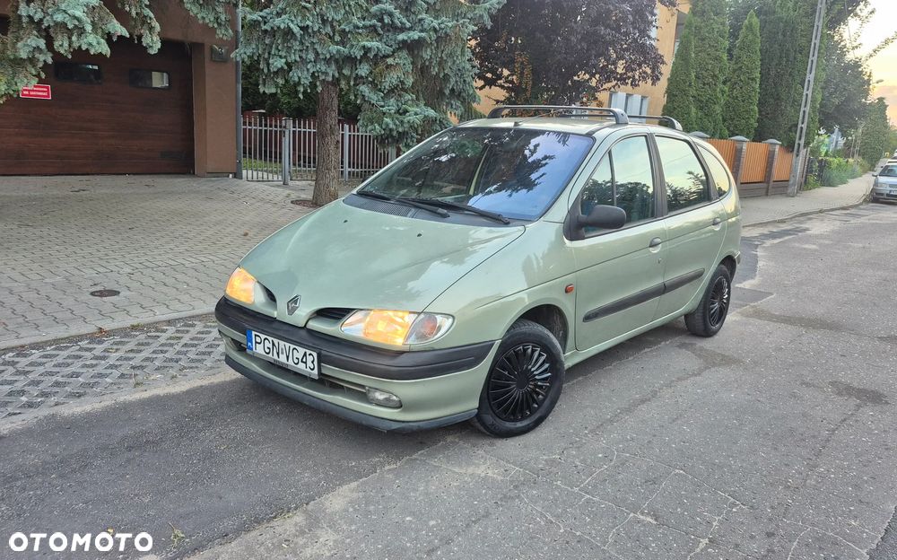 Renault Scenic 1.4 16V Family - 1