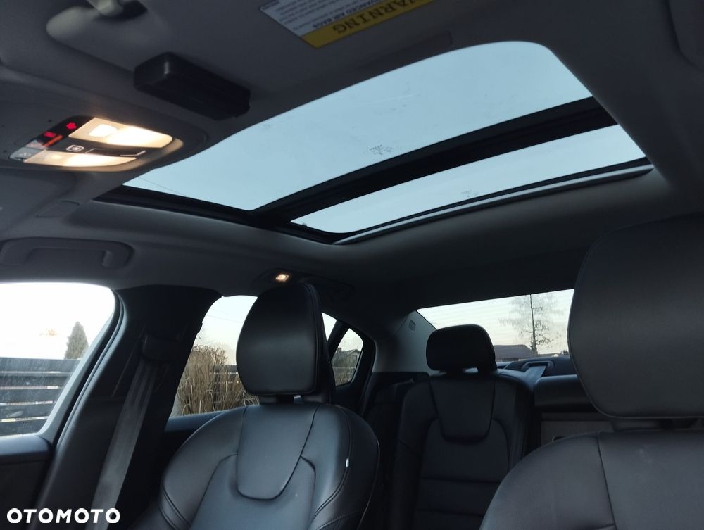 Volvo S60 - 25