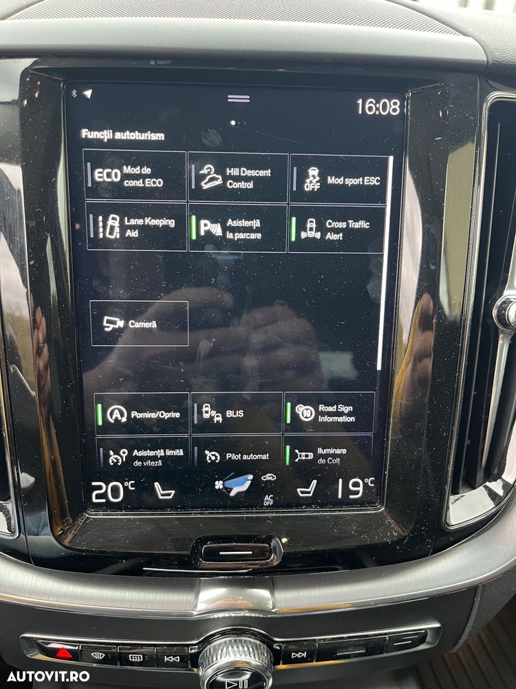 Volvo XC 60 - 22