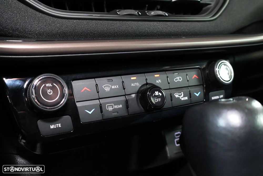 Jeep Compass 1.5 TG e-Hybrid Upland DCT - 22