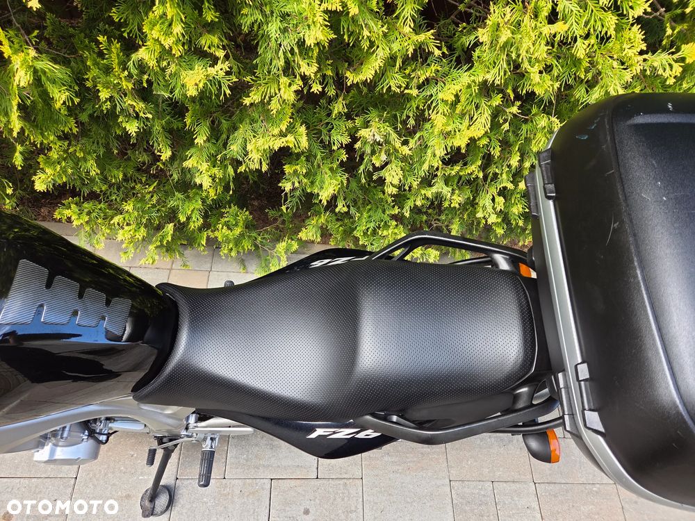 Yamaha FZ6 - 23