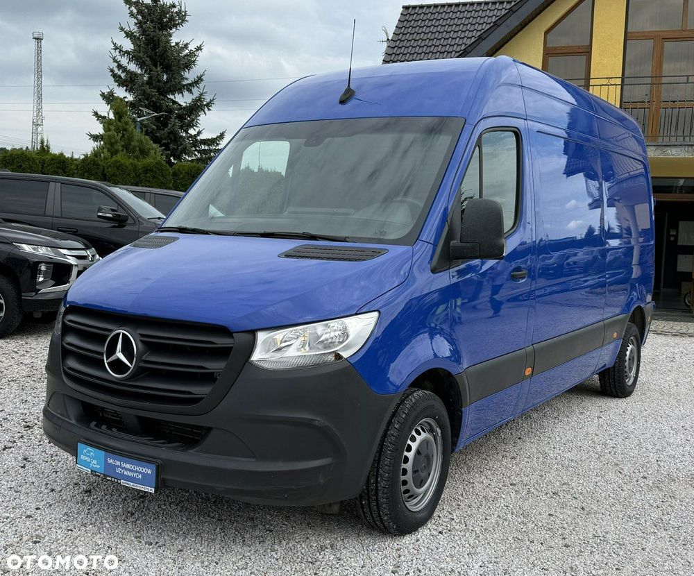 Mercedes-Benz Sprinter - 1