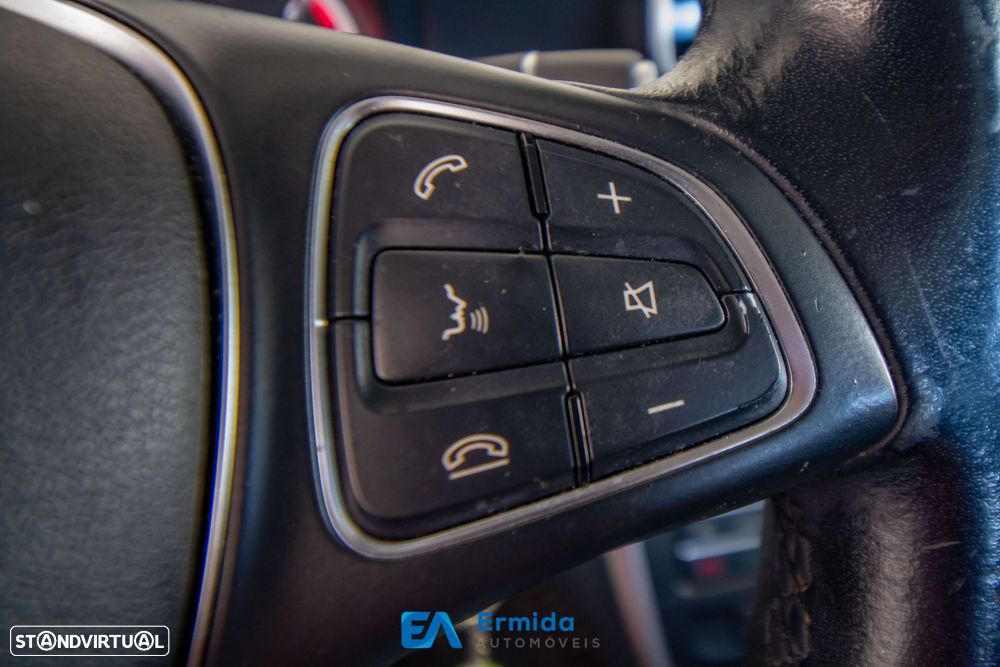 Mercedes-Benz GLA 180 d Aut. - 44
