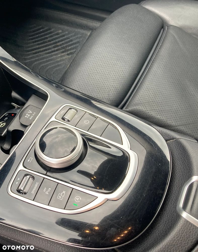 Mercedes-Benz Klasa E 200 d 9G-TRONIC Exclusive - 14