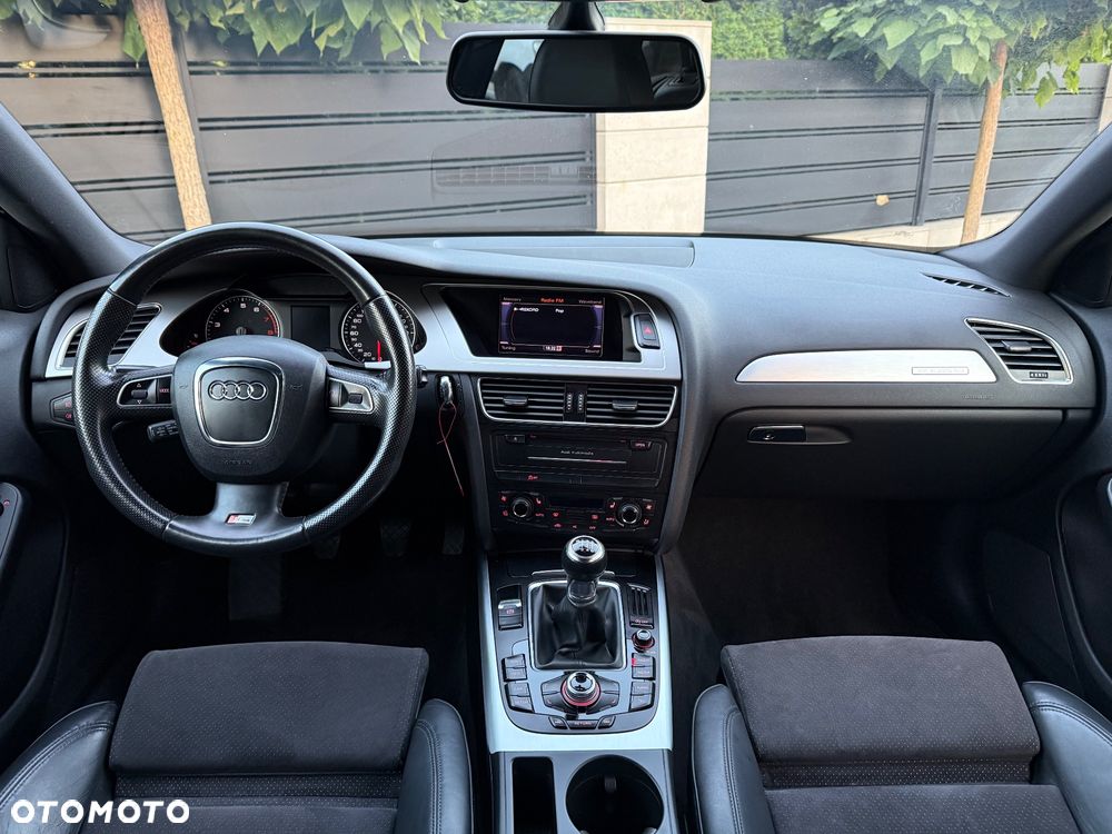 Audi A4 Avant - 31
