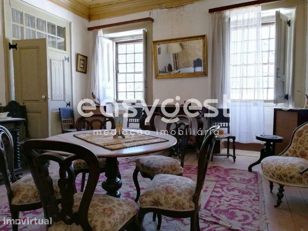 Emblemática moradia senhorial mobilada na vila de Alpedrinha - Grande imagem: 2/44