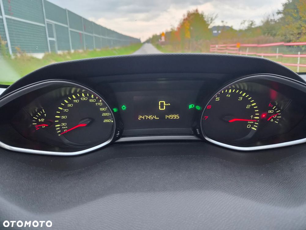 Peugeot 308 2015