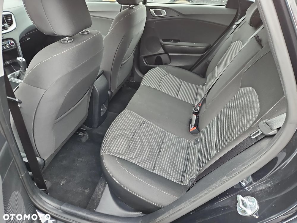 Kia Ceed 1.5 T-GDI M - 18