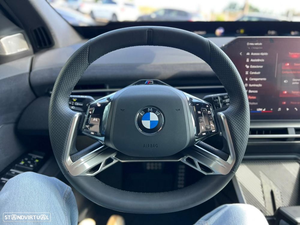 BMW iX3 50 xDrive Pack Desportivo M - 11