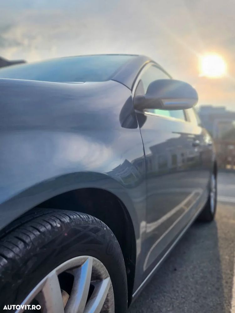 Volkswagen Jetta 1.6 Comfortline - 14