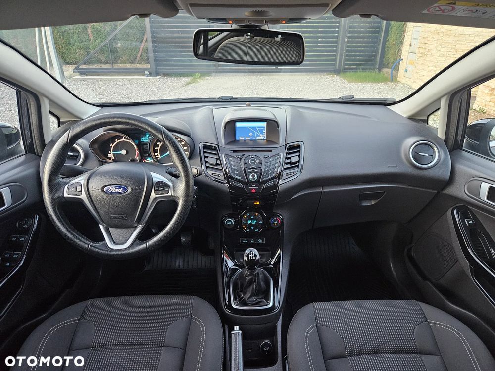 Ford Fiesta 1.0 EcoBoost Titanium ASS - 24