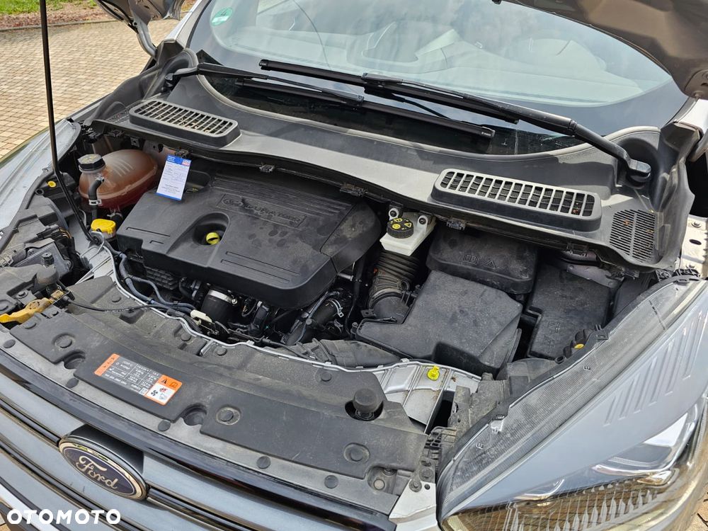 Ford Kuga 2.0 TDCi 4x4 ST-Line - 38