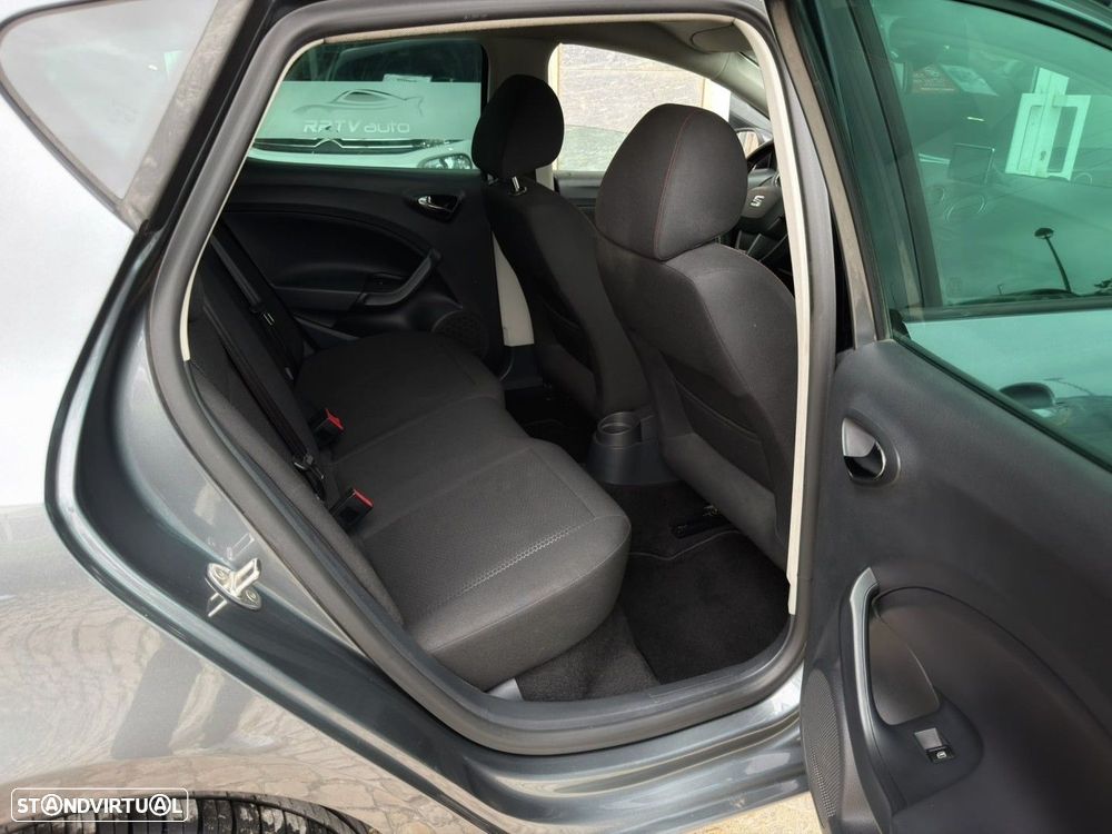 SEAT Ibiza 1.6 TDI FR 30 Anos - 8