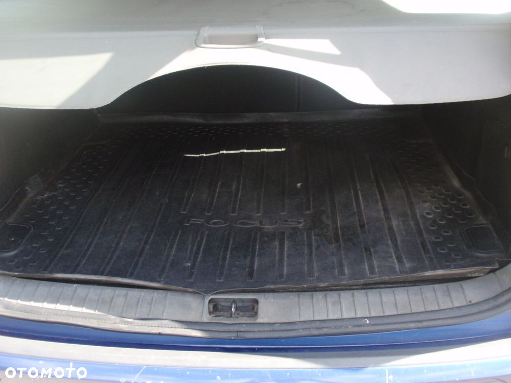 Ford Focus - 25
