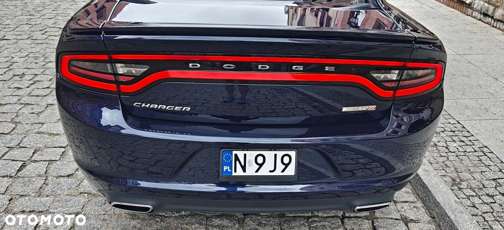 Dodge Charger - 12