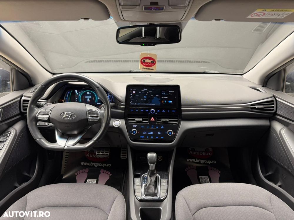 Hyundai IONIQ - 11