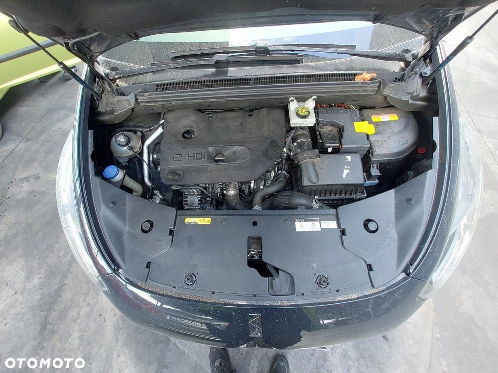Citroën DS5 2.0 BlueHDi SportChic - 8