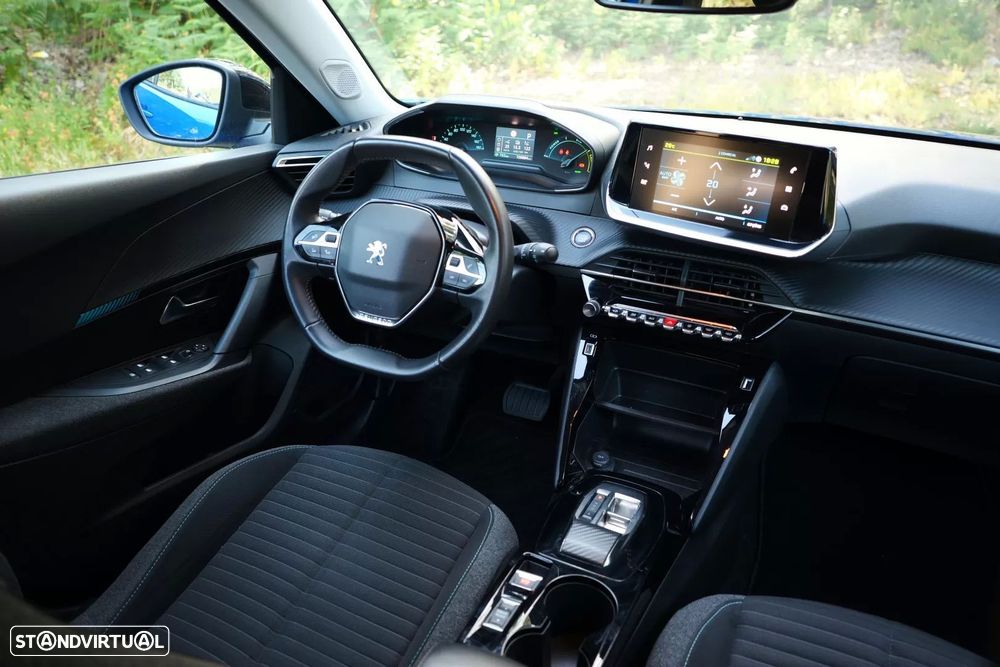 Peugeot e-2008 Style - 22
