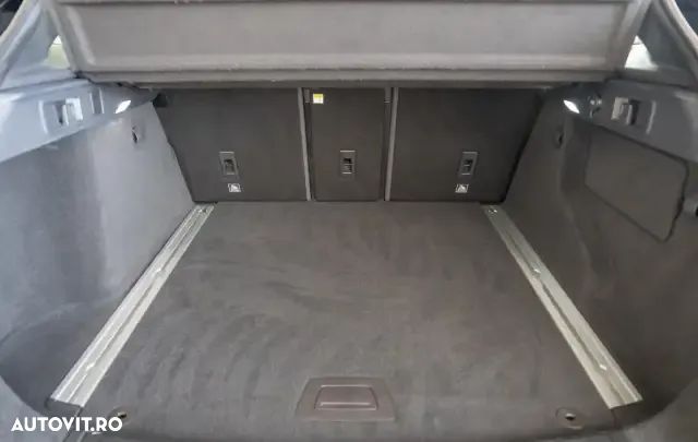 Jaguar F-Pace ver-20d-awd-portfolio - 10