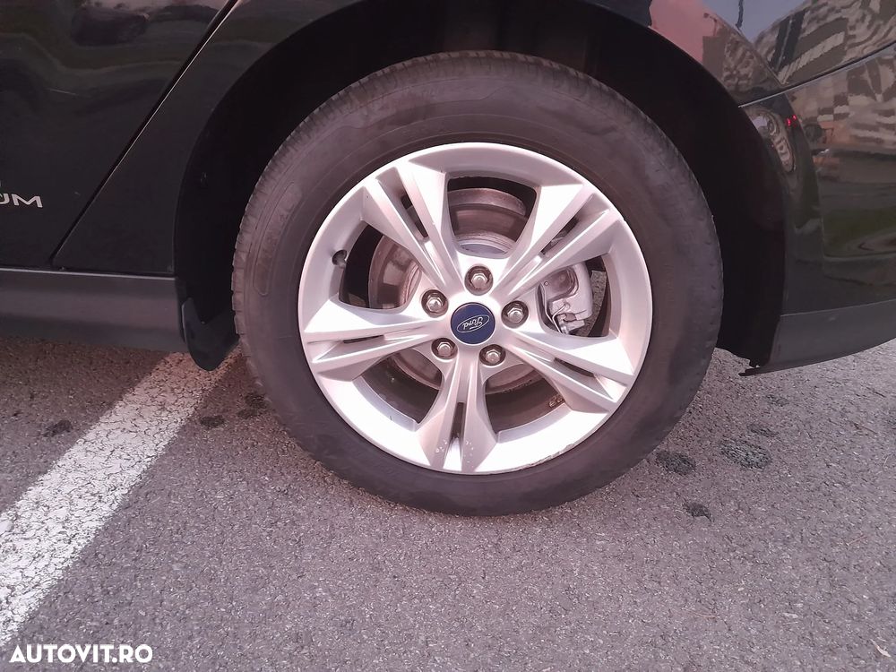 Ford Focus Turnier 1.6 TDCi ECOnetic 88g Start-Stopp-Sy Titanium - 10