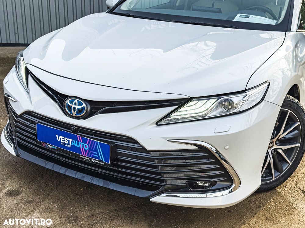 Toyota Camry 2.5 Hybrid Exclusive - 37