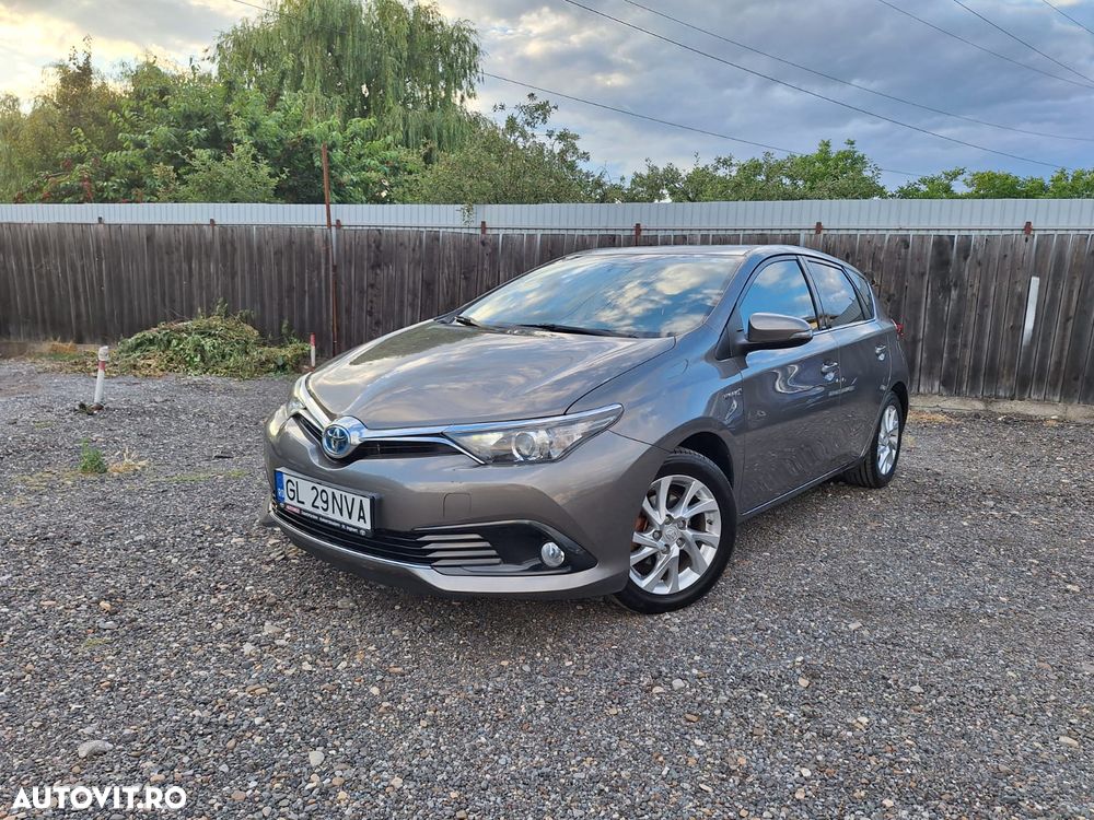Toyota Auris - 1
