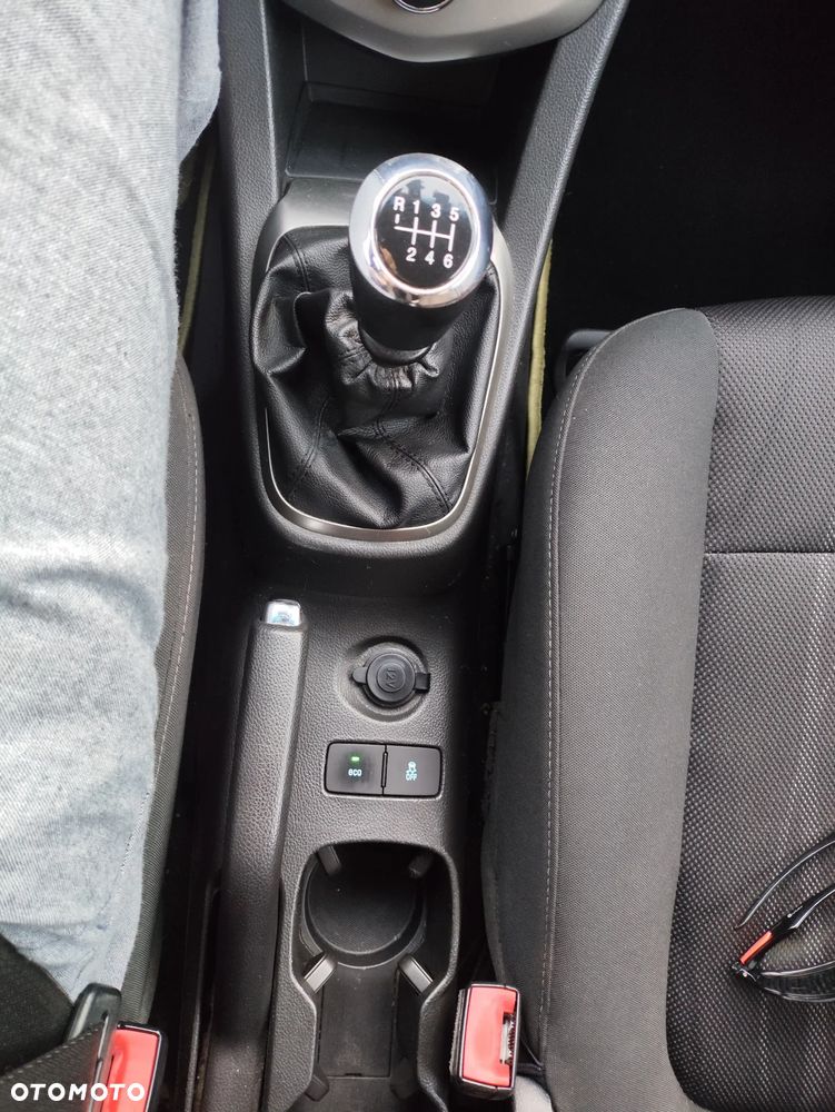 Chevrolet Aveo 1.3 D LTZ - 27