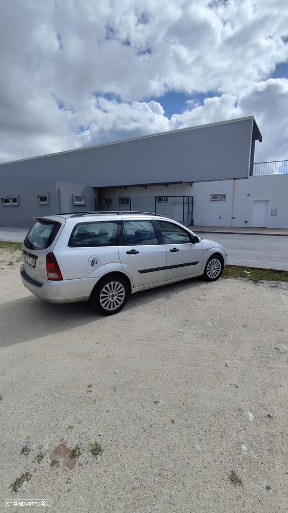 Ford Focus SW 1.8 TDCi Ghia - 3