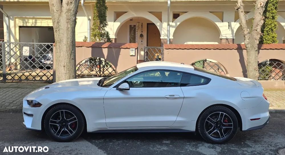 Ford Mustang 2.3 Eco Boost Aut. - 1