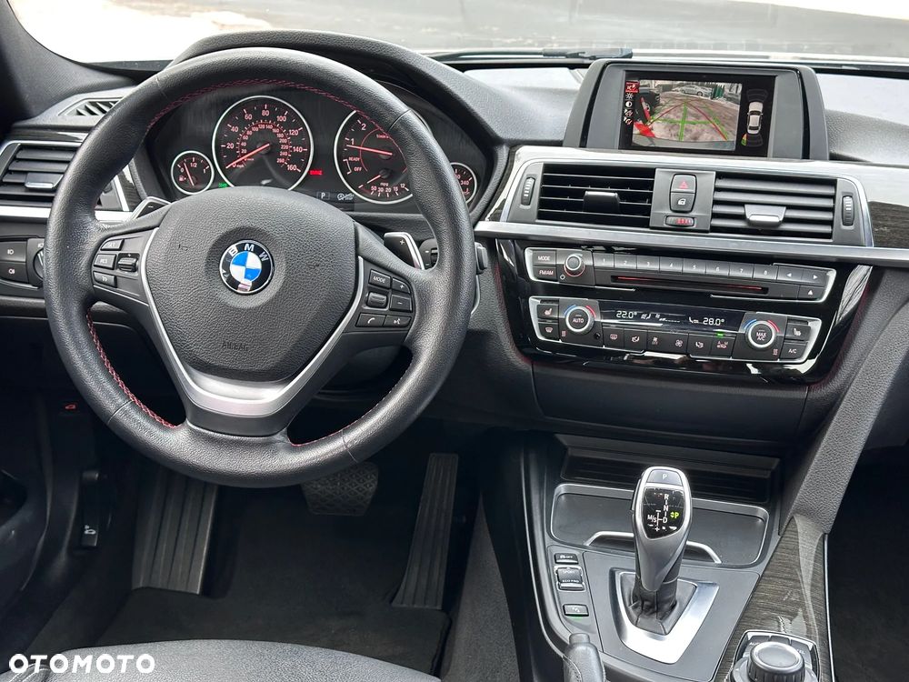 BMW Seria 3 328i xDrive Sport-Aut - 26