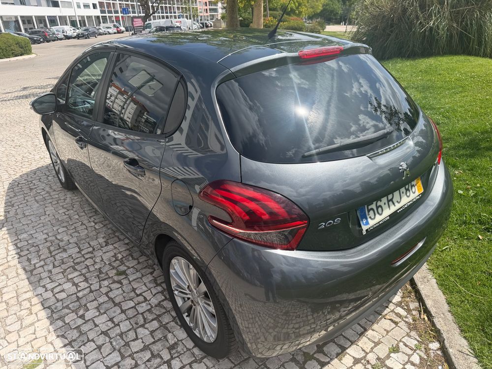 Peugeot 208 1.2 PureTech Style - 10