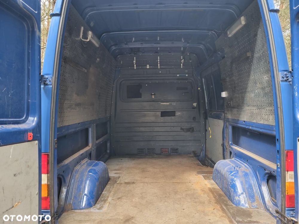 Mercedes-Benz Sprinter - 22