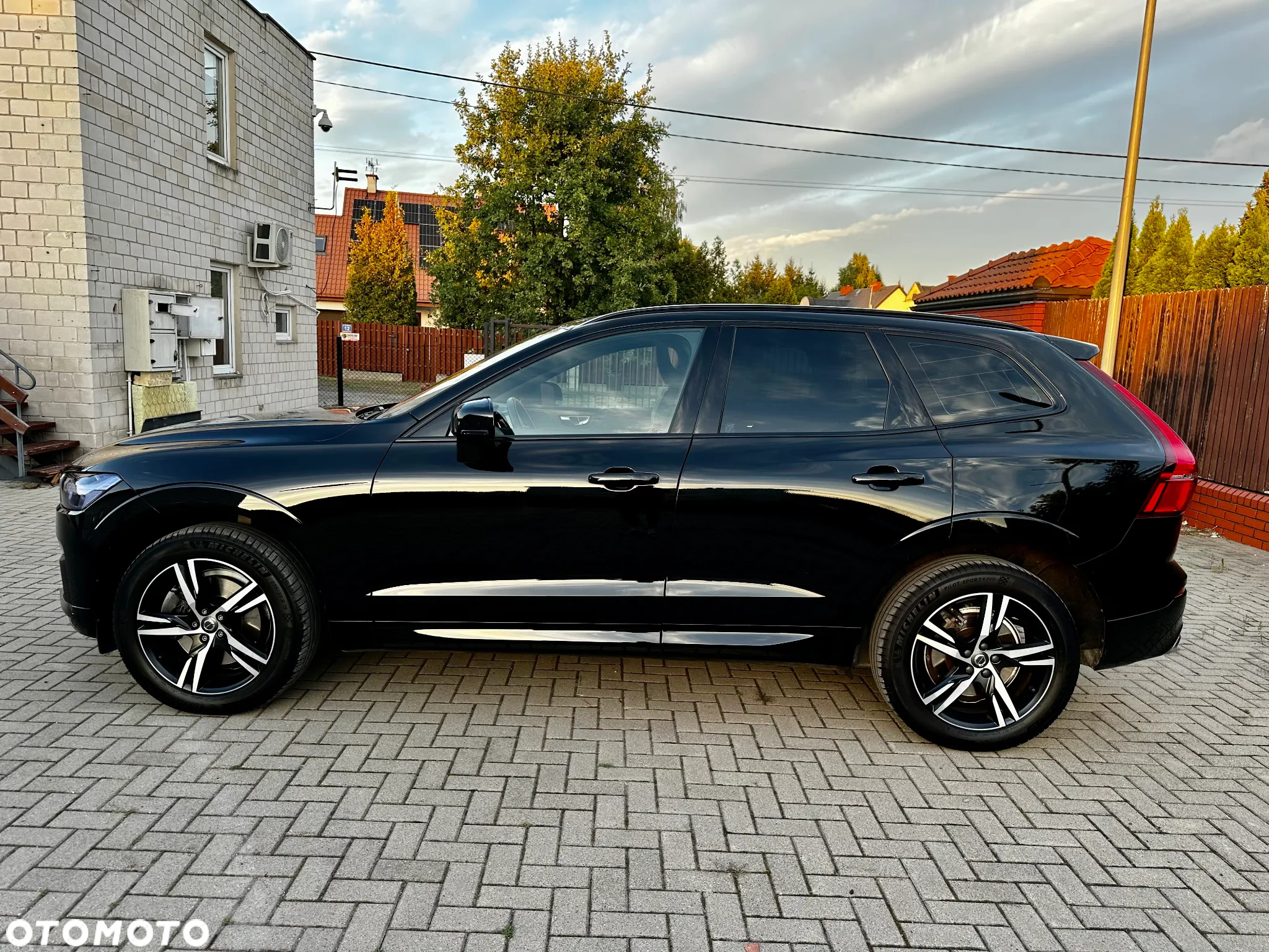 Volvo XC 60 B4 D AWD R-Design - 8