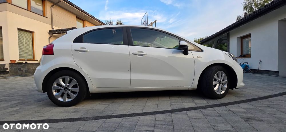 Kia Rio 1.4 crdi Business Line - 14