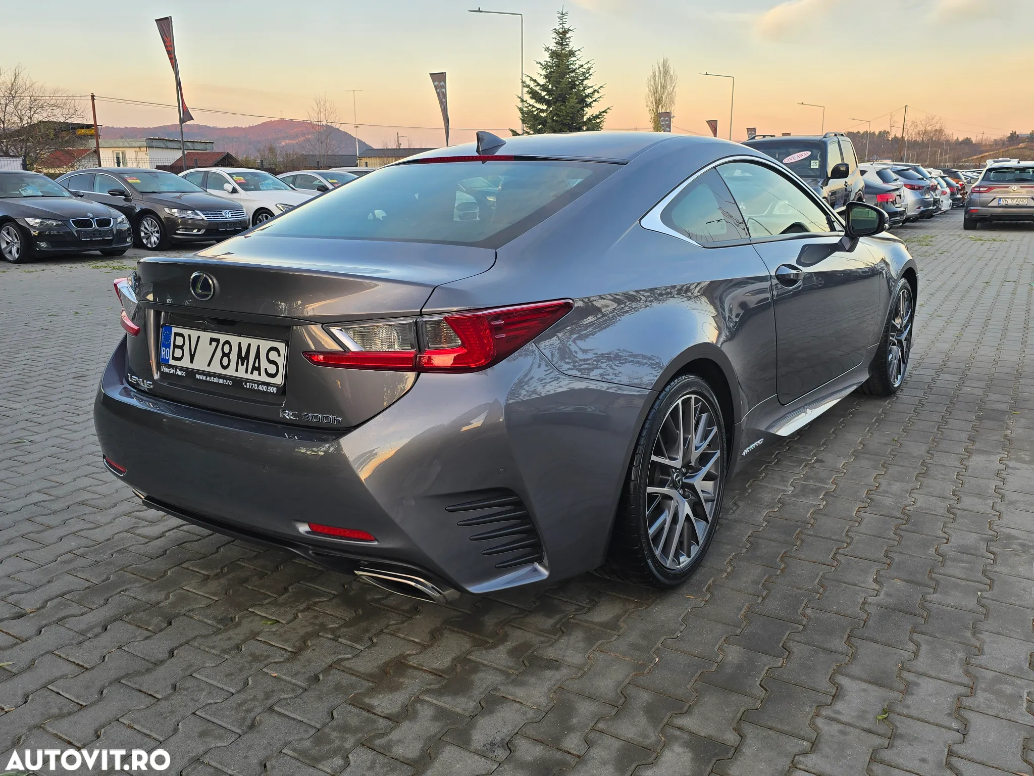 Lexus Seria RC 300h F SPORT - 5