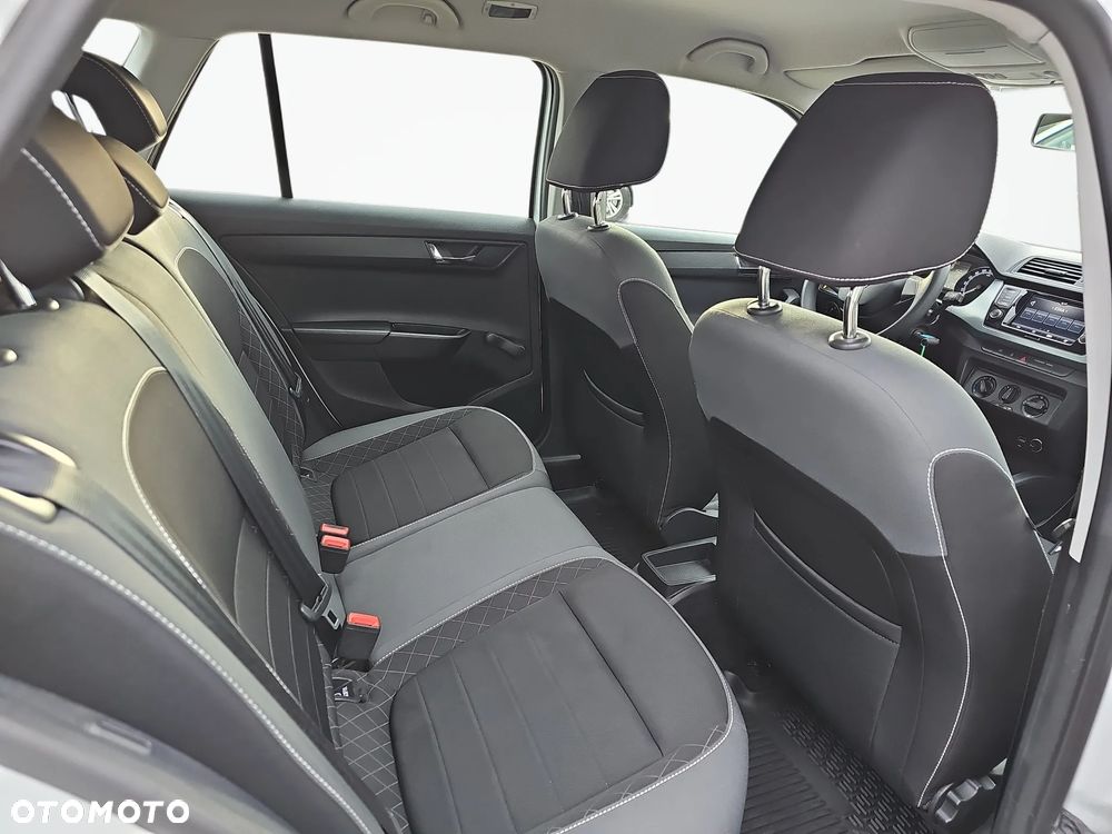 Skoda Fabia 1.0 TSI Ambition - 11