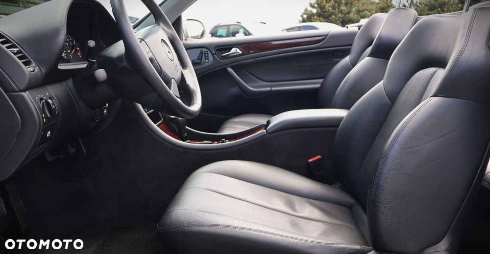 Mercedes-Benz CLK - 25