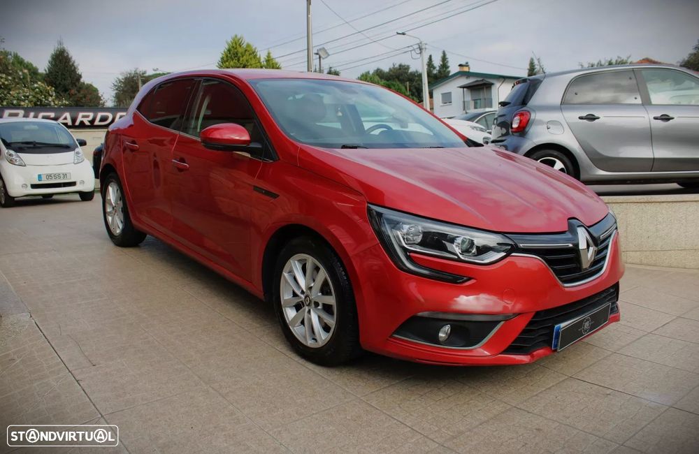 Renault Mégane ENERGY TCe 130 Start & Stop Paris - 3