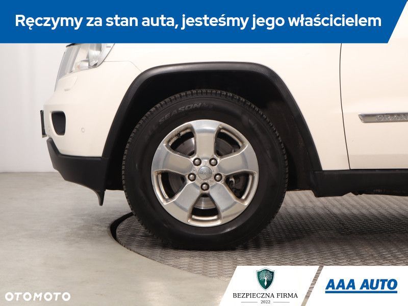 Jeep Grand Cherokee - 17