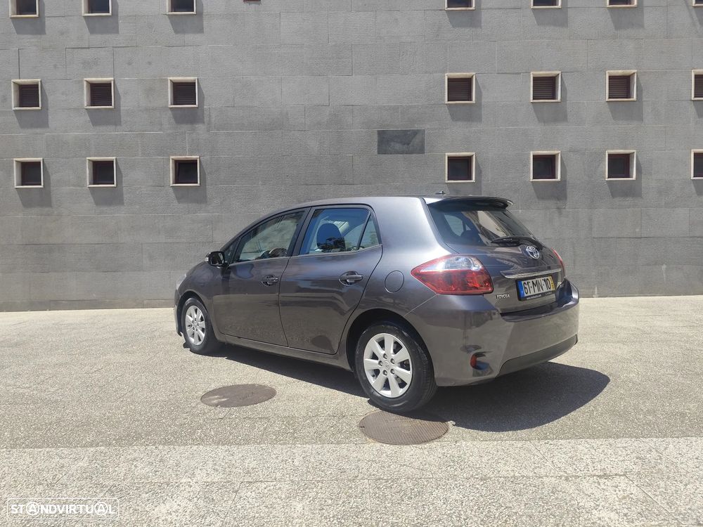Toyota Auris - 7