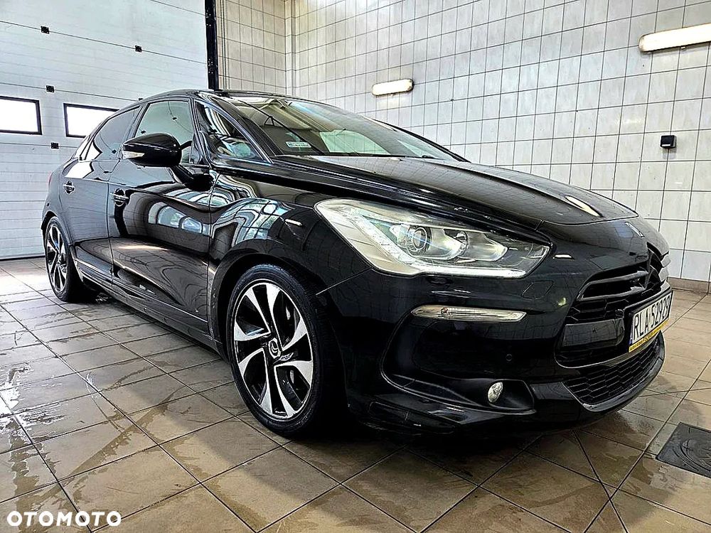 Citroën DS5 THP 200 SoChic - 1