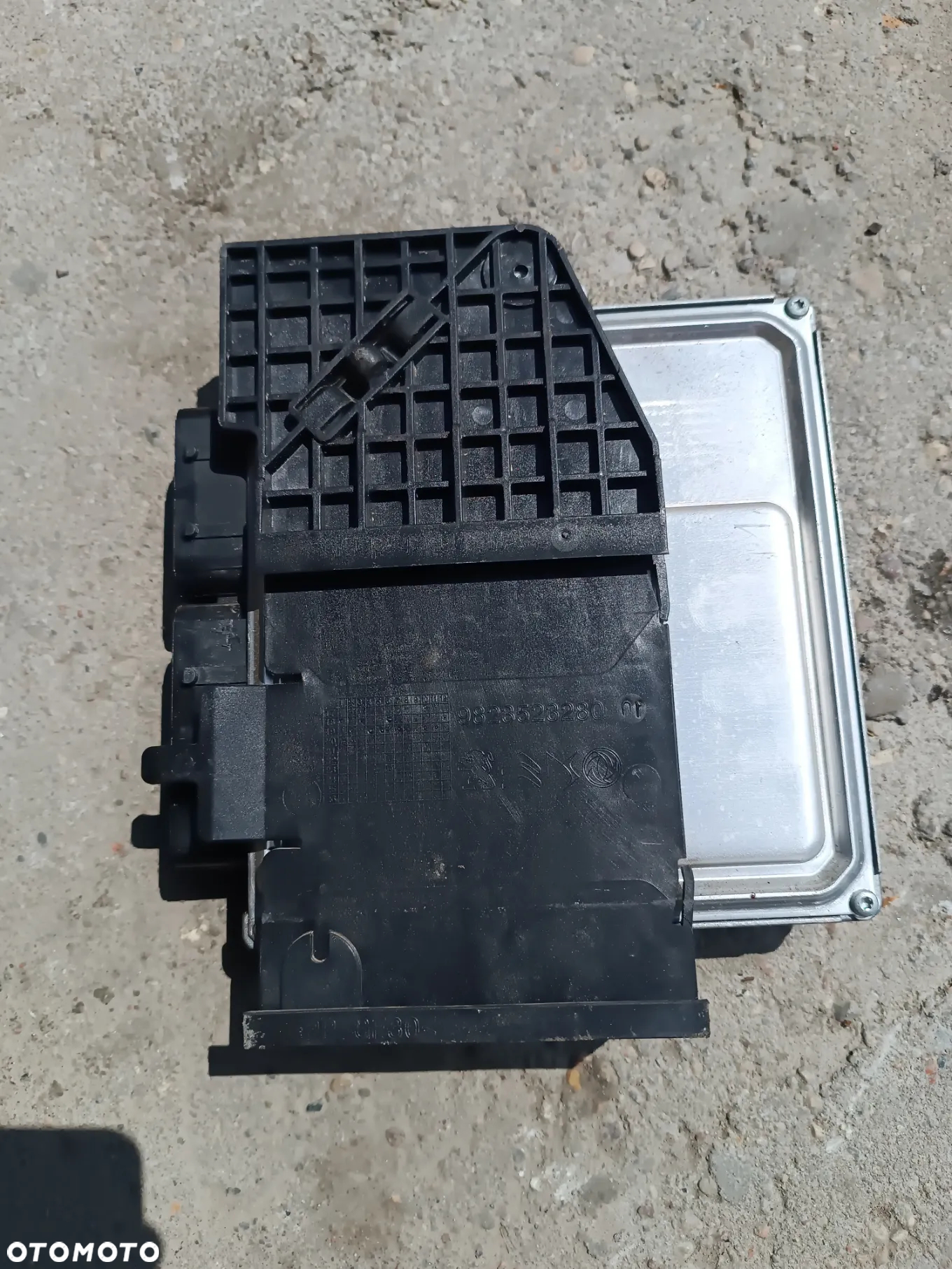 STEROWNIK SILNIKA KOMPUTER ECU 9815023380 9834609880 OPEL CORSA F, 208 II 1.2 THP - 3