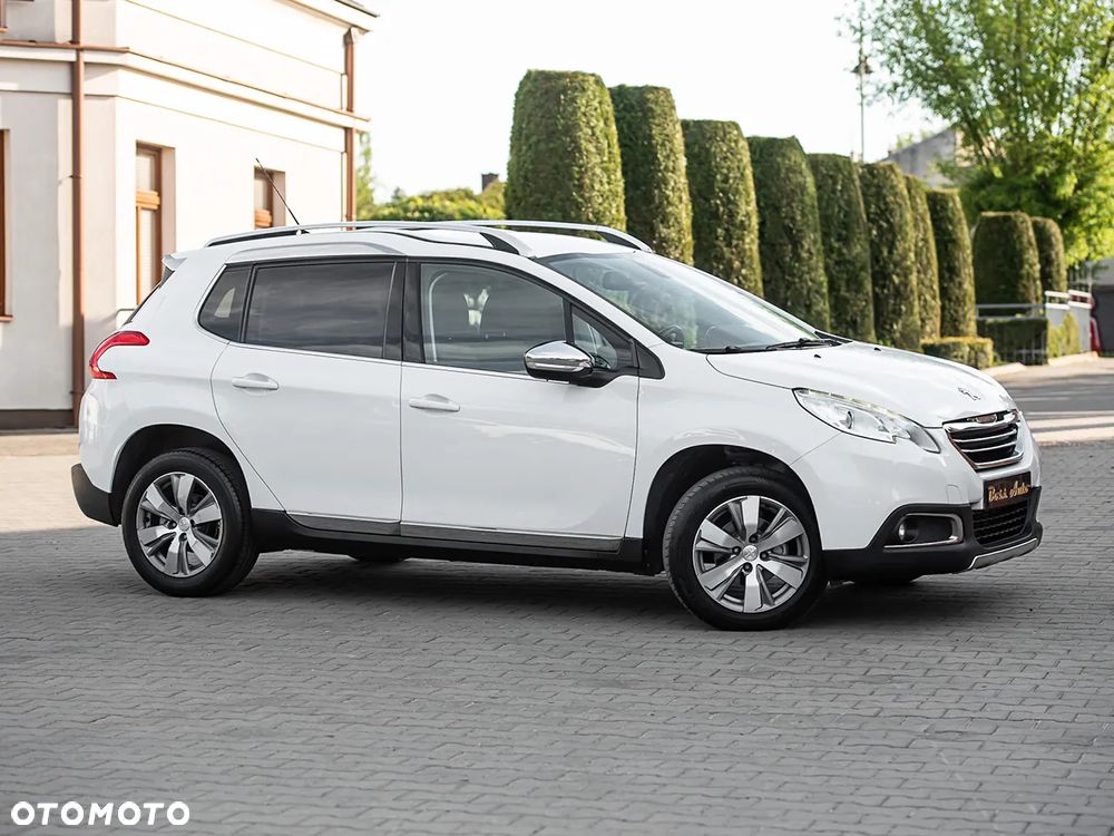 Peugeot 2008 1.6 BlueHDi Allure S&S - 3
