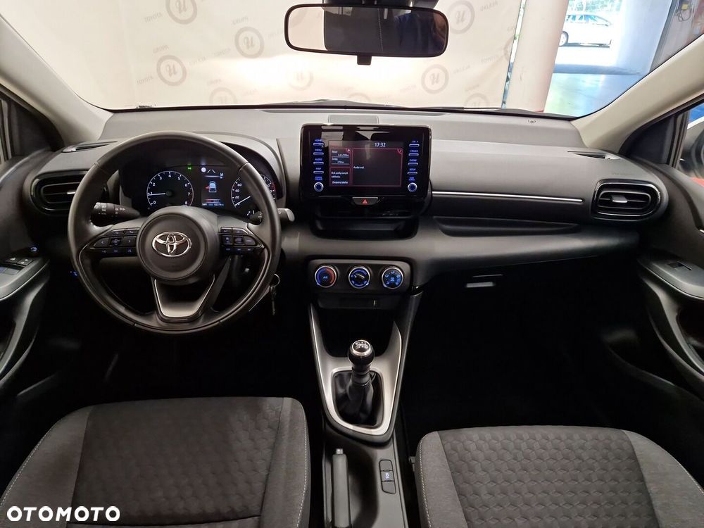 Toyota Yaris - 4