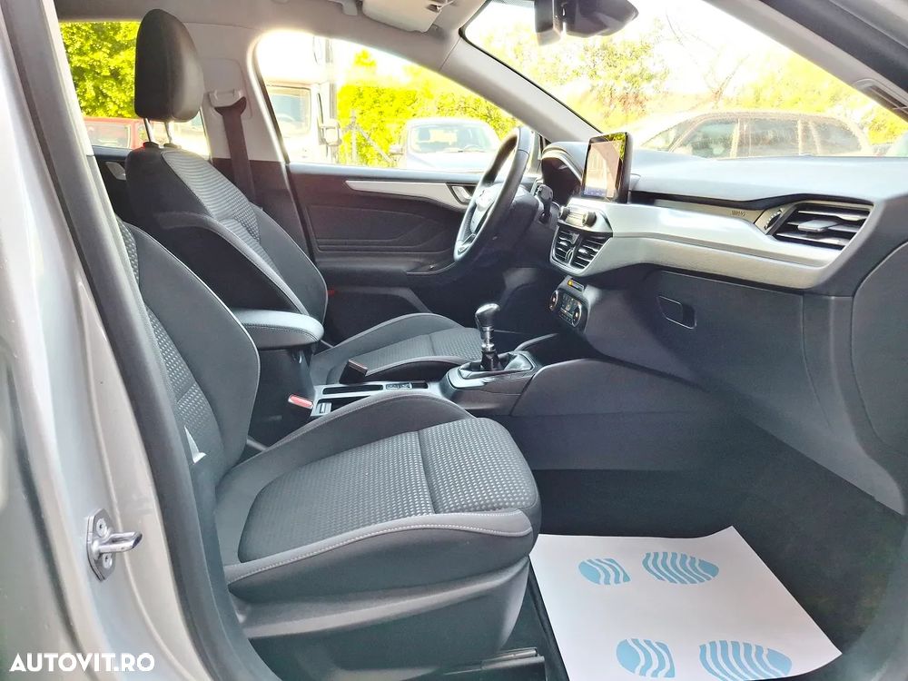 Ford Focus 1.5 EcoBlue Connected - 12