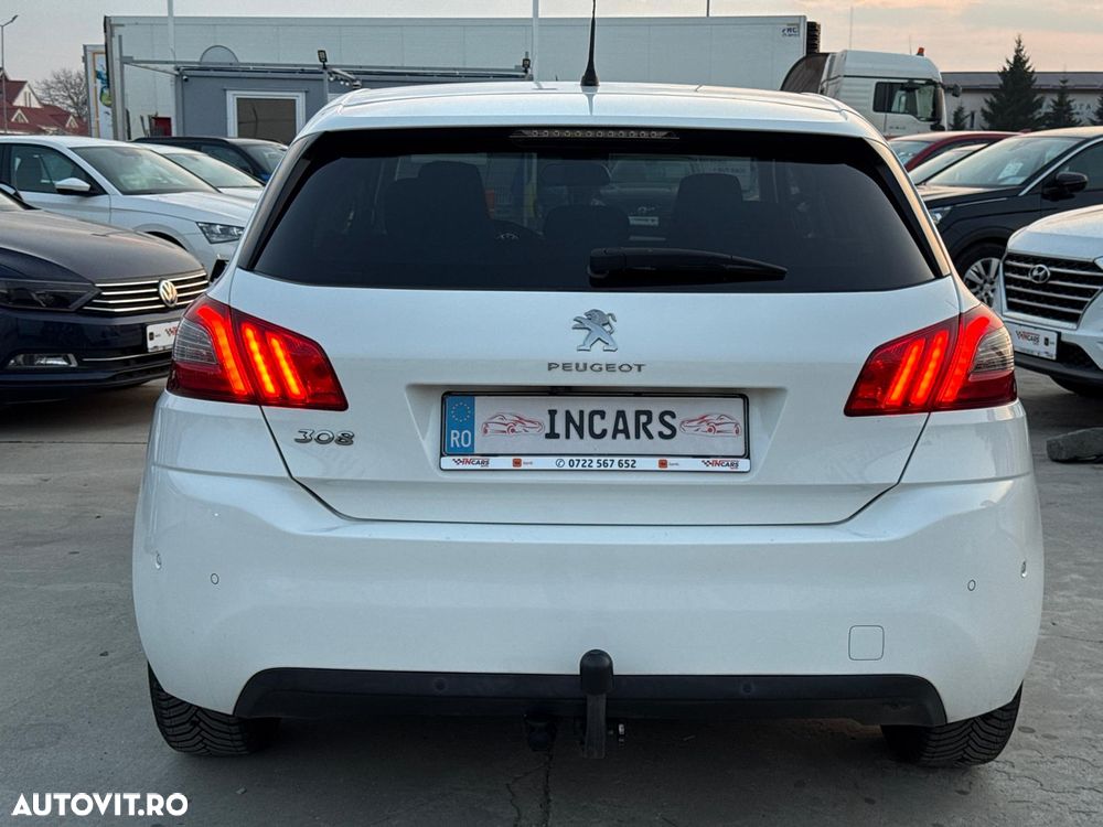 Peugeot 308 PureTech 130 GPF EAT8 Stop & Start Allure - 24