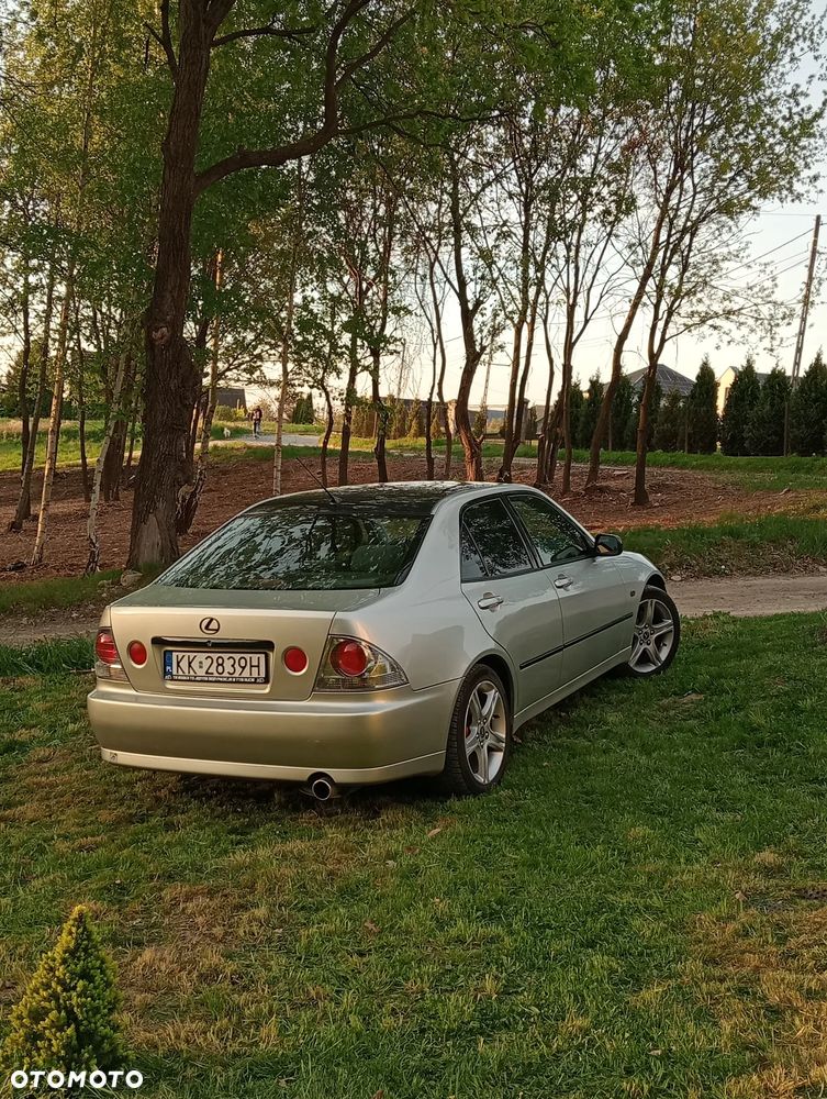 Lexus IS 200 Classic - 5