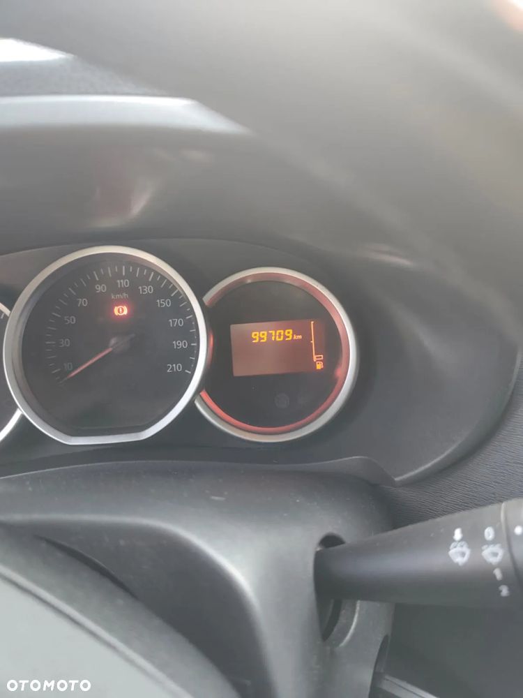 Dacia Lodgy dCi 110 Stepway Celebration - 11